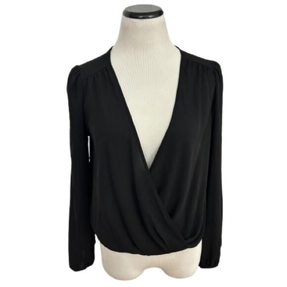 GUC Forever 21 Cross Front Surplice Faux Wrap Black Top. Size M - Picture 1 of 6